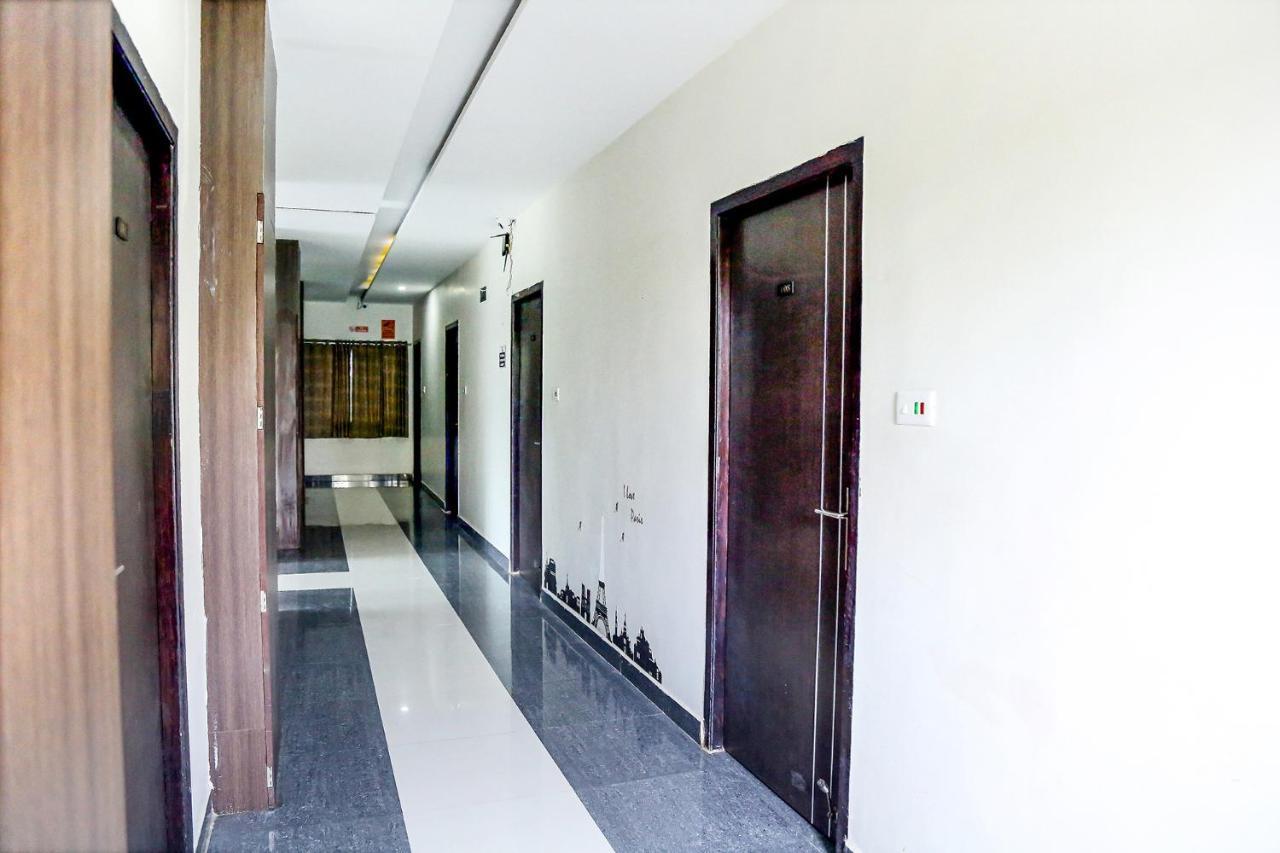 Fabexpress Essvee Mg Road Vijayawada 호텔 외부 사진